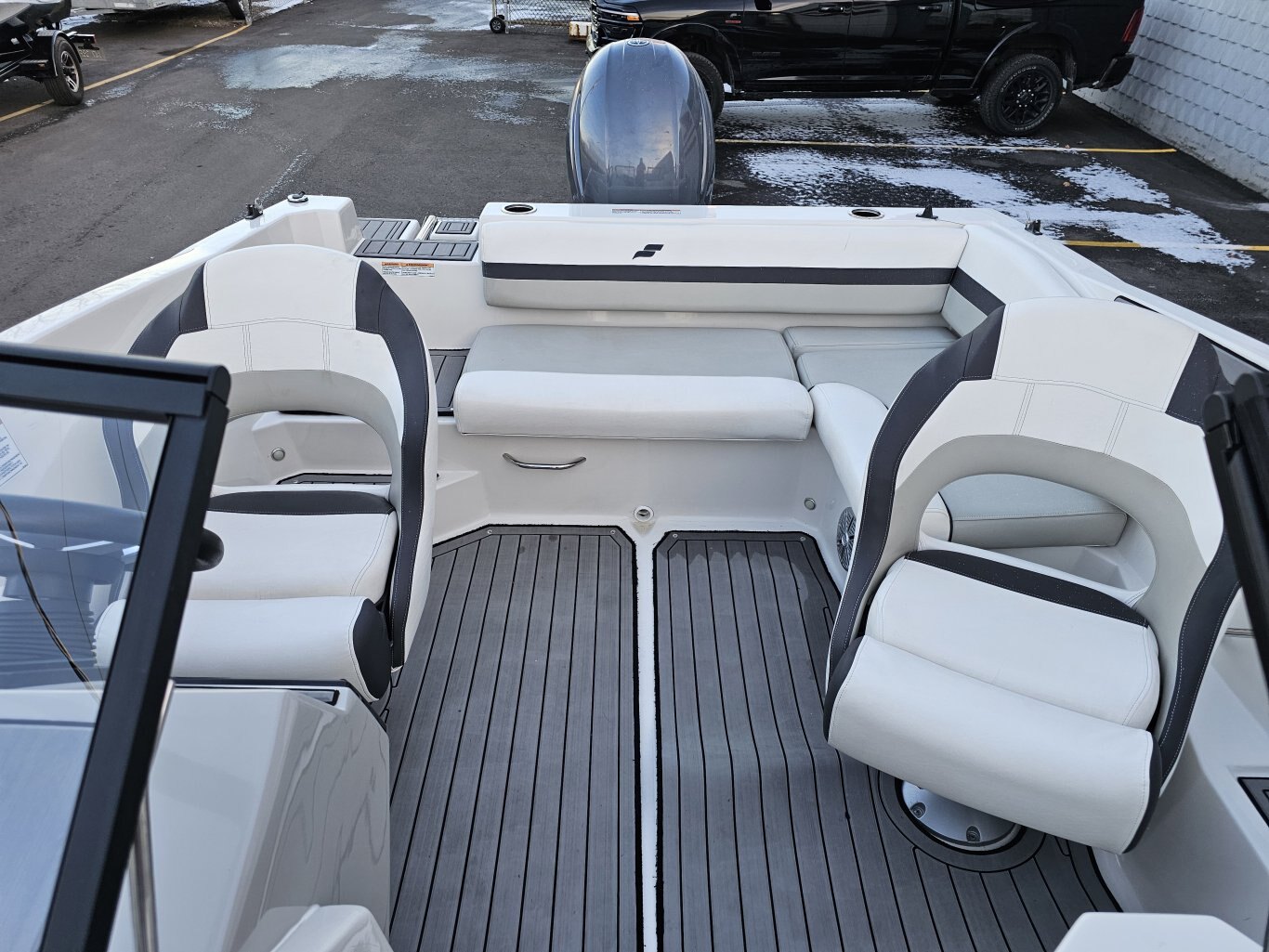 2023 Starcraft SVX 190 DC With 150 HP Yamaha 574 Hours