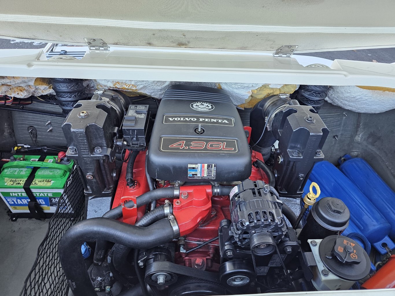 2008 GLASTRON GT185 WITH VOLVO PENTA 4.3GL 552 HOURS