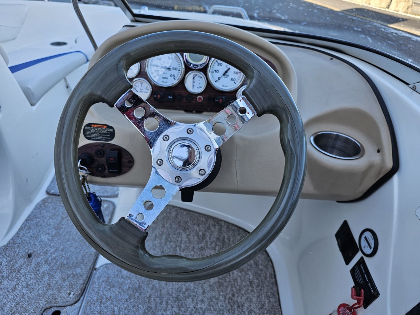 2008 GLASTRON GT185 WITH VOLVO PENTA 4.3GL 552 HOURS