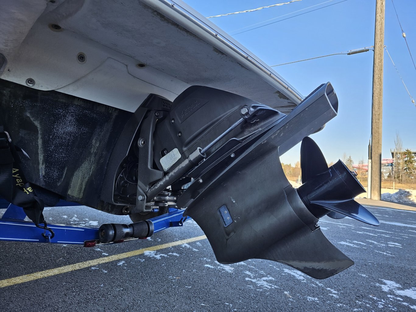 2008 GLASTRON GT185 WITH VOLVO PENTA 4.3GL 552 HOURS