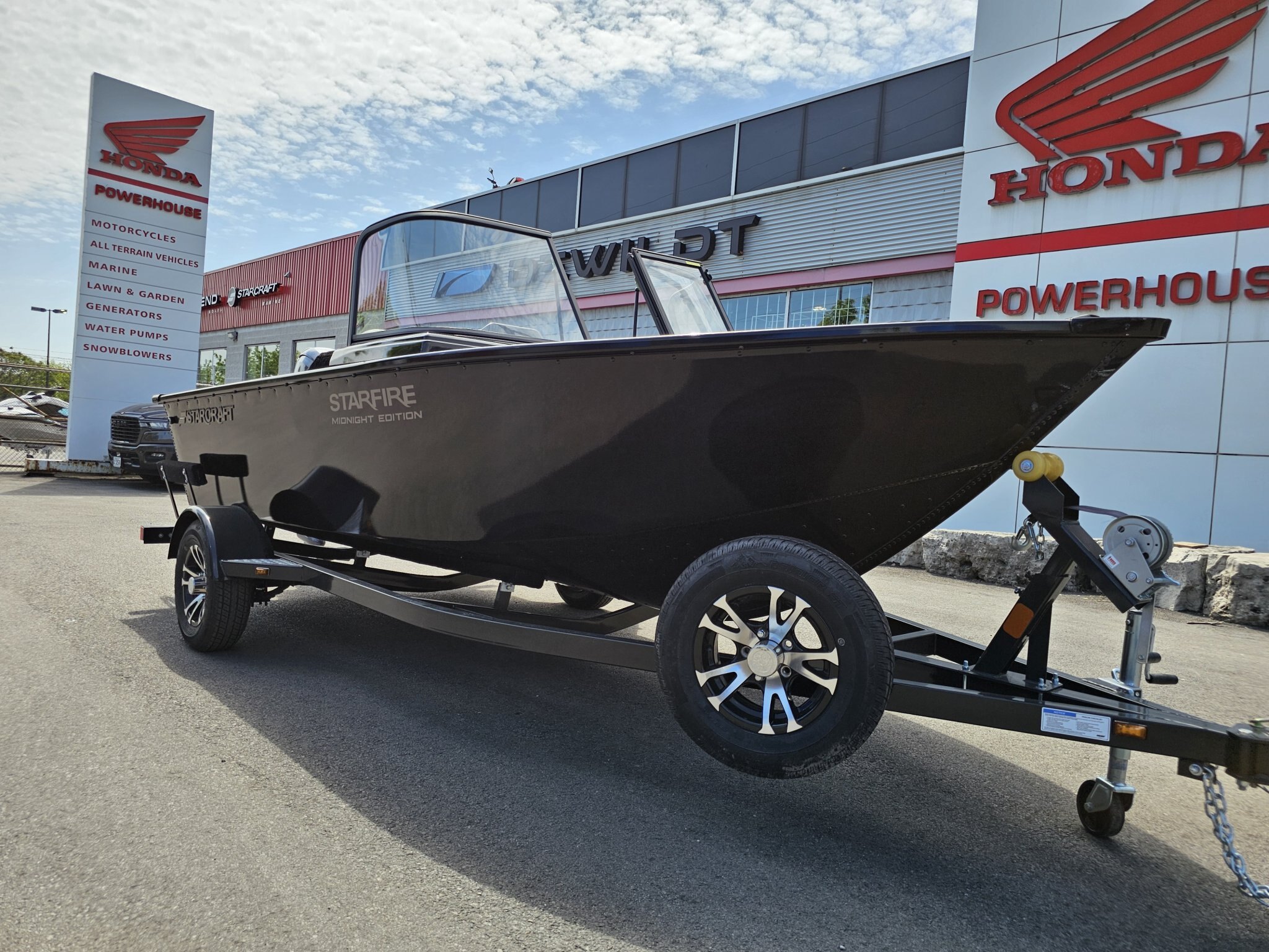 2026 CRESTLINER 1850 KODIAK WT W/115HP & MATCHING TRAILER