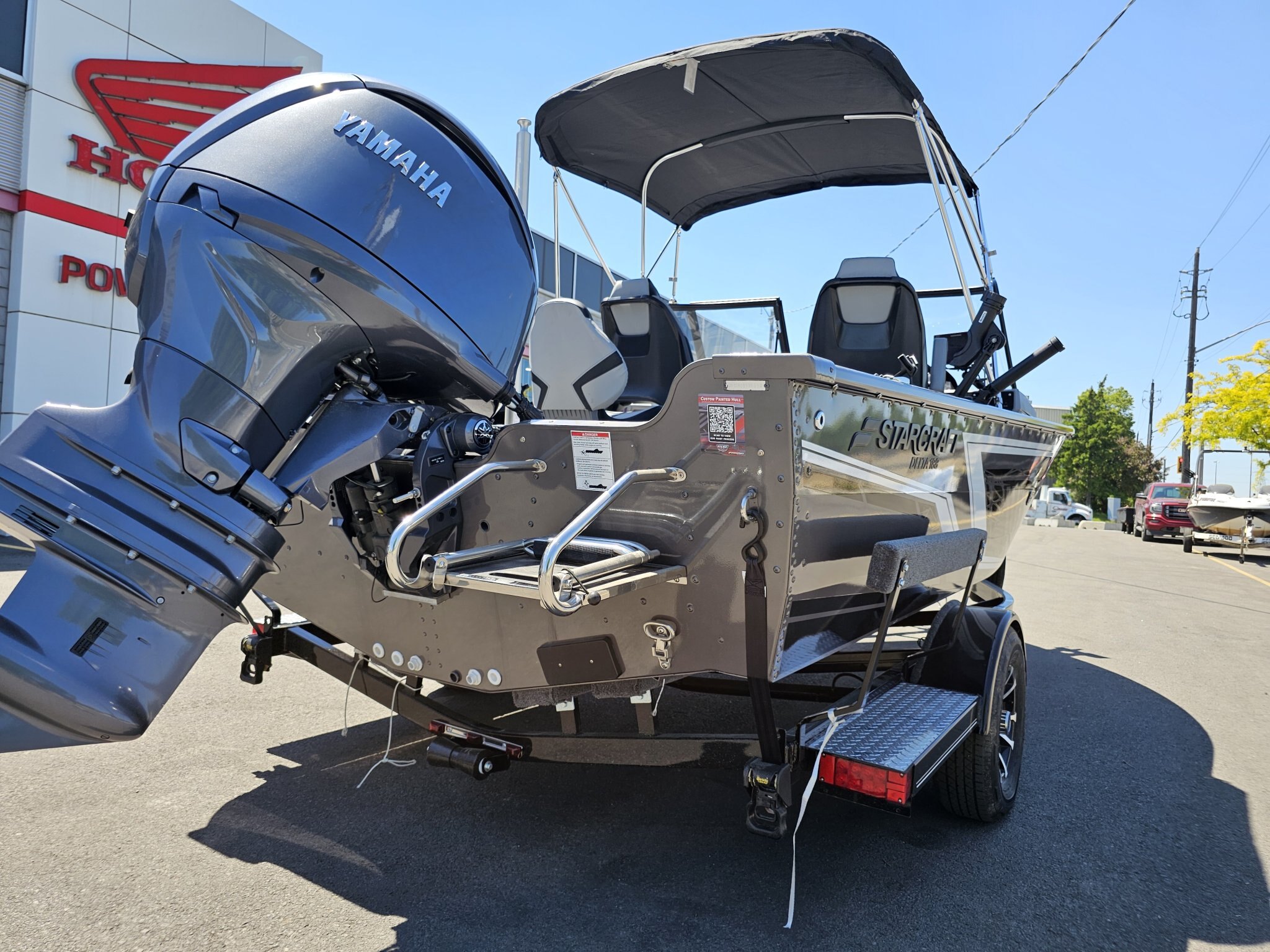 2025 CRESTLINER COMMANDER ELITE W/ 150HP OUTBOARD