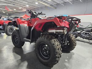 2026 Honda Rubicon 520 DCT IRS EPS Automatic Hero Red
