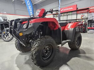 2026 Honda Rubicon 520 DCT IRS EPS Automatic Hero Red