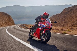 2026 Honda CBR650R E Clutch ABS Grand Prix Red