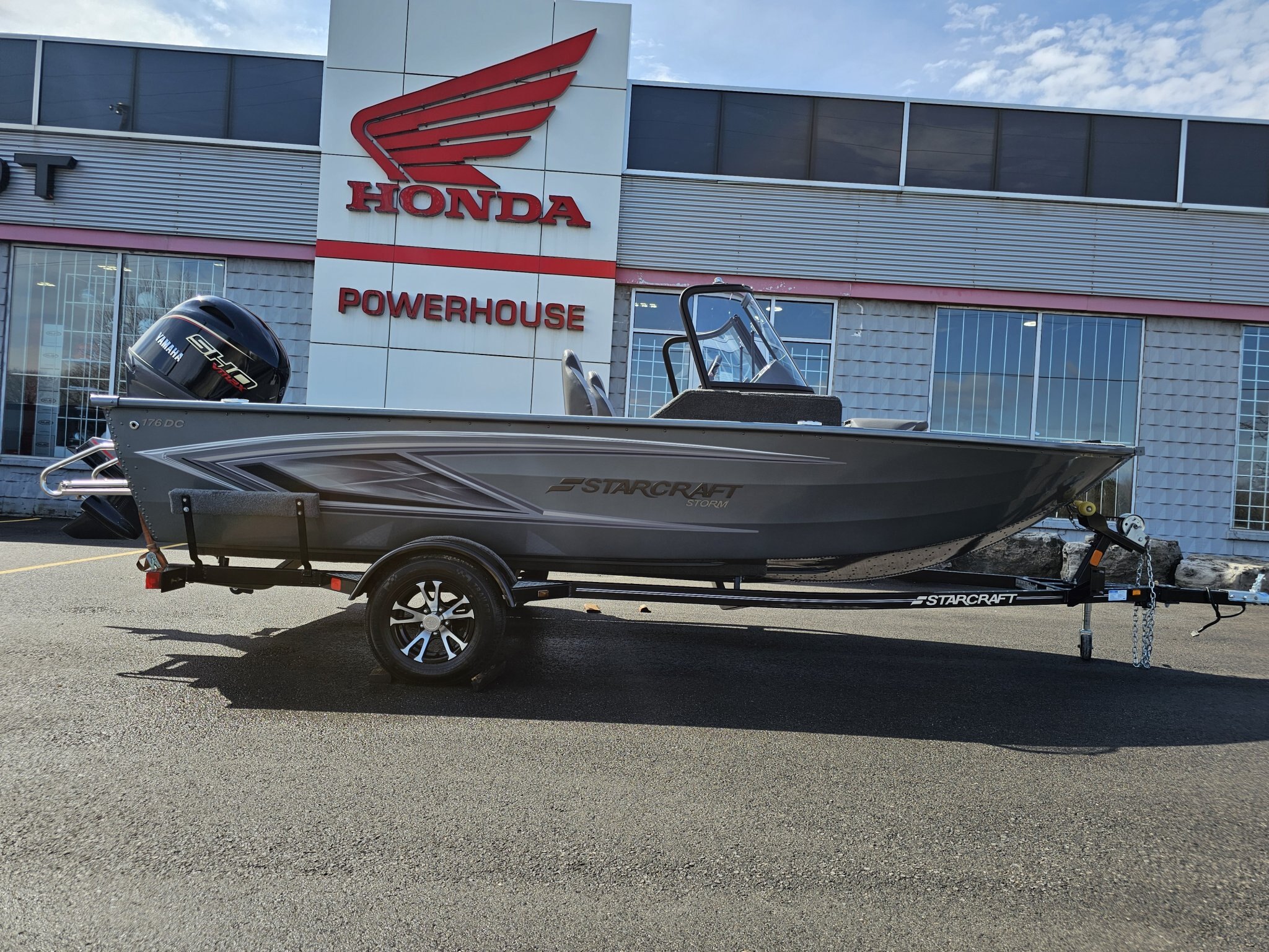 2024 STARCRAFT MX 25 Q DC W/300 HP YAMAHA