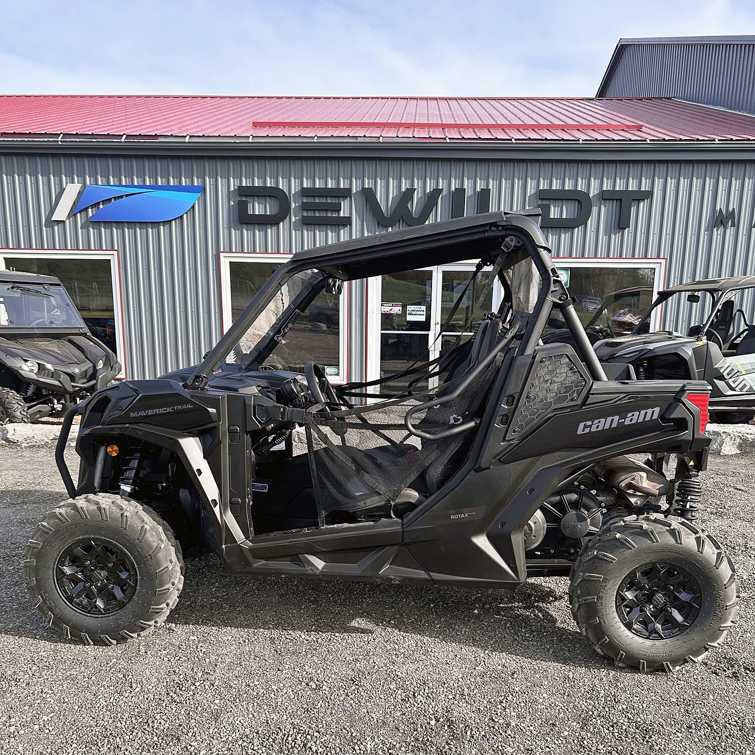 2025 Can-Am Maverick Trail DPS 700 - ONLY 252 KMs!