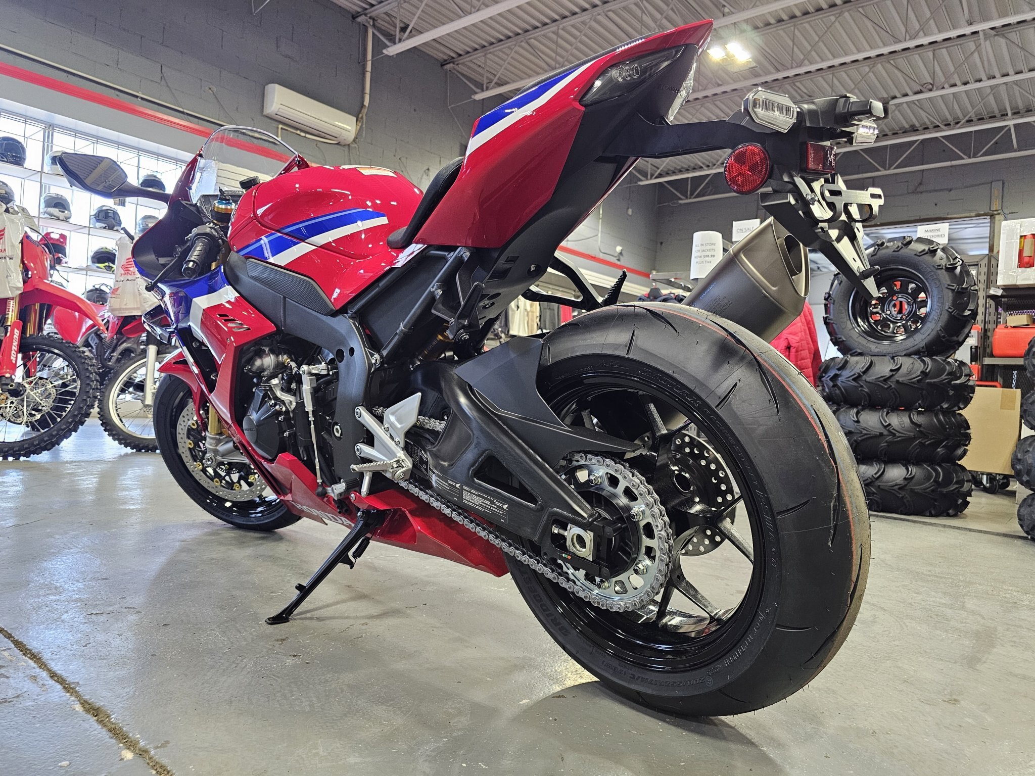 2027 Honda CBR1000RR R Fireblade SP