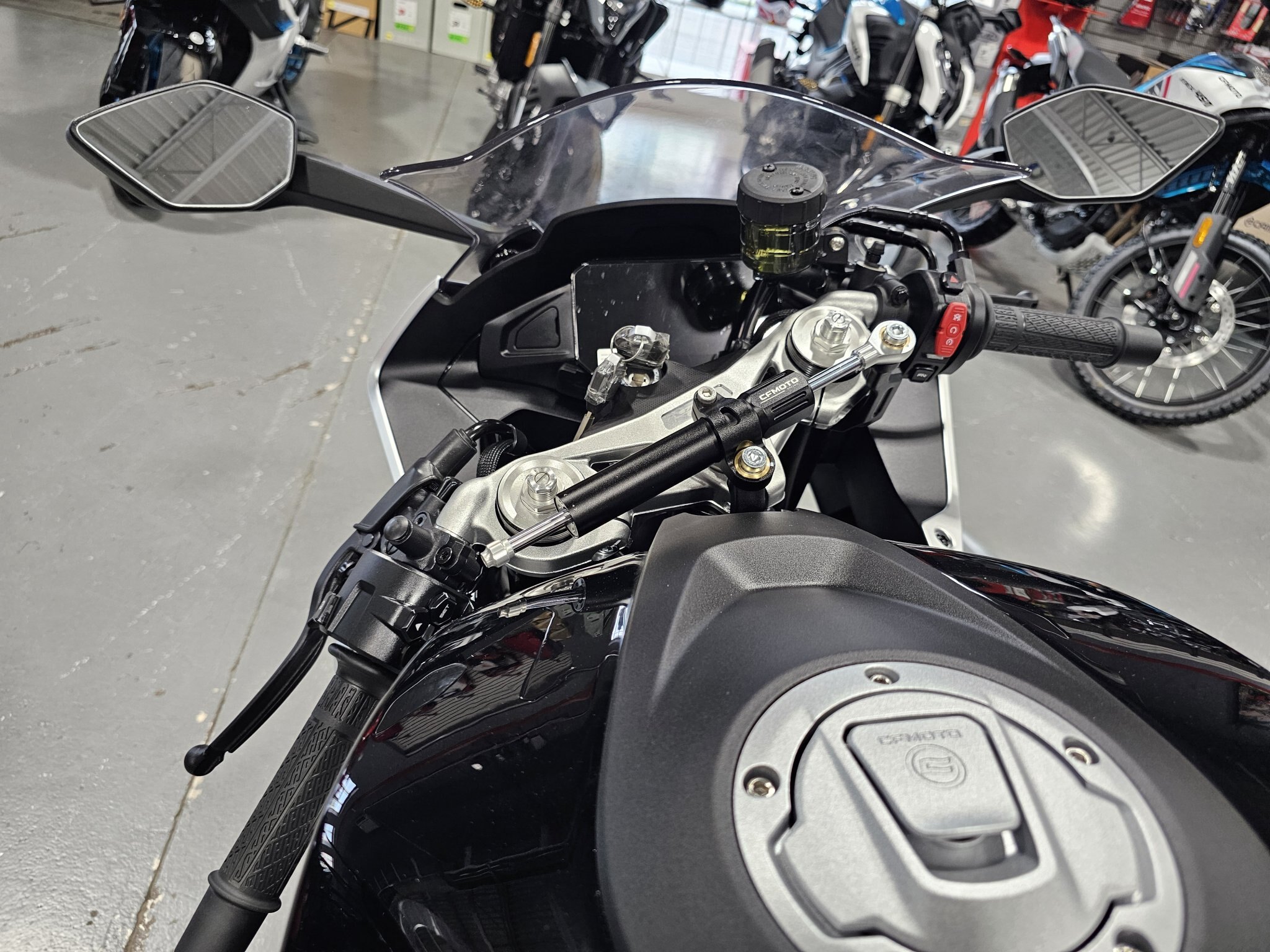 2026 CFMOTO 675SS Nebula Black