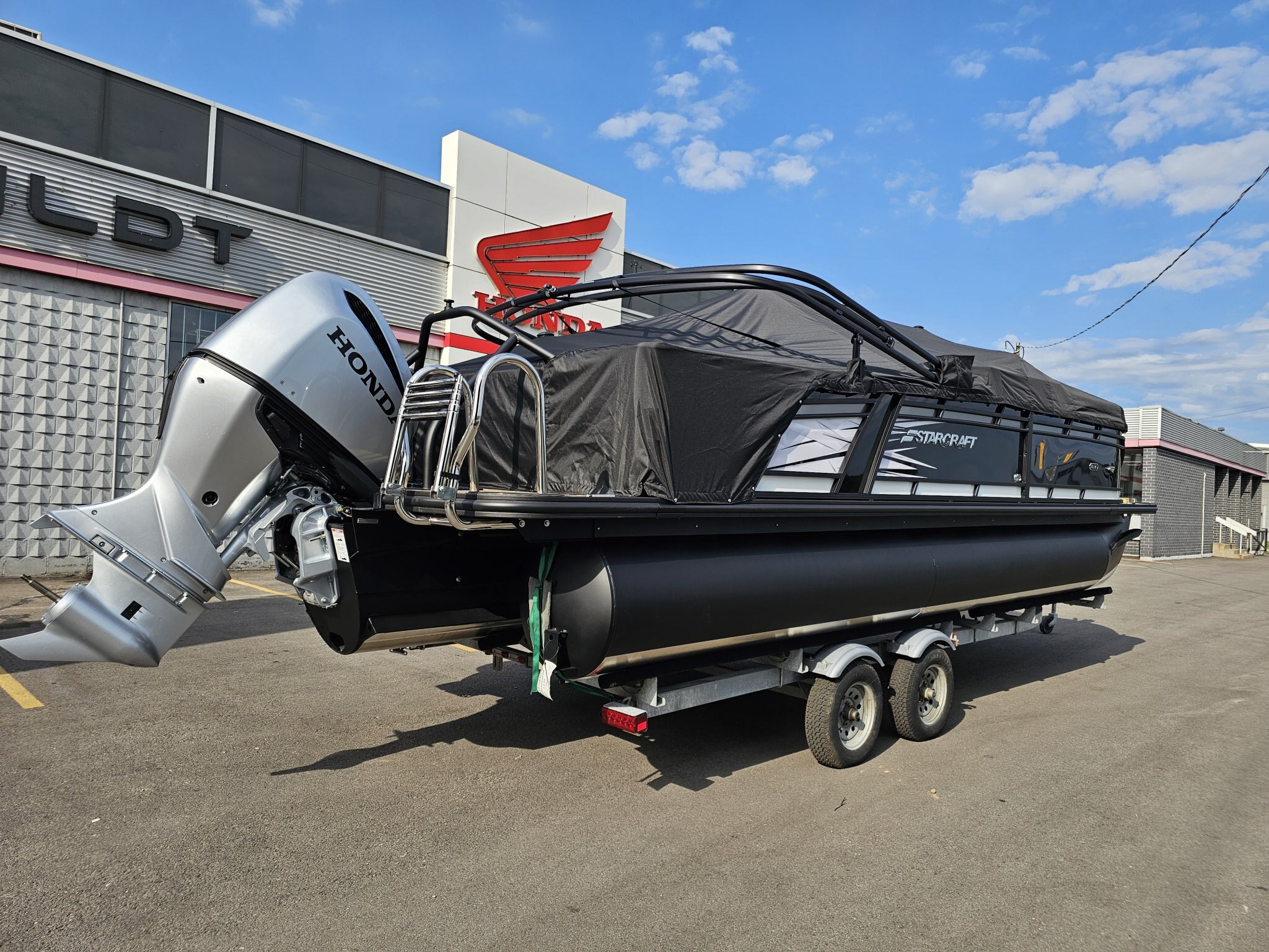 2026 Starcraft SLS 3 Q DH WITH 225HP HONDA