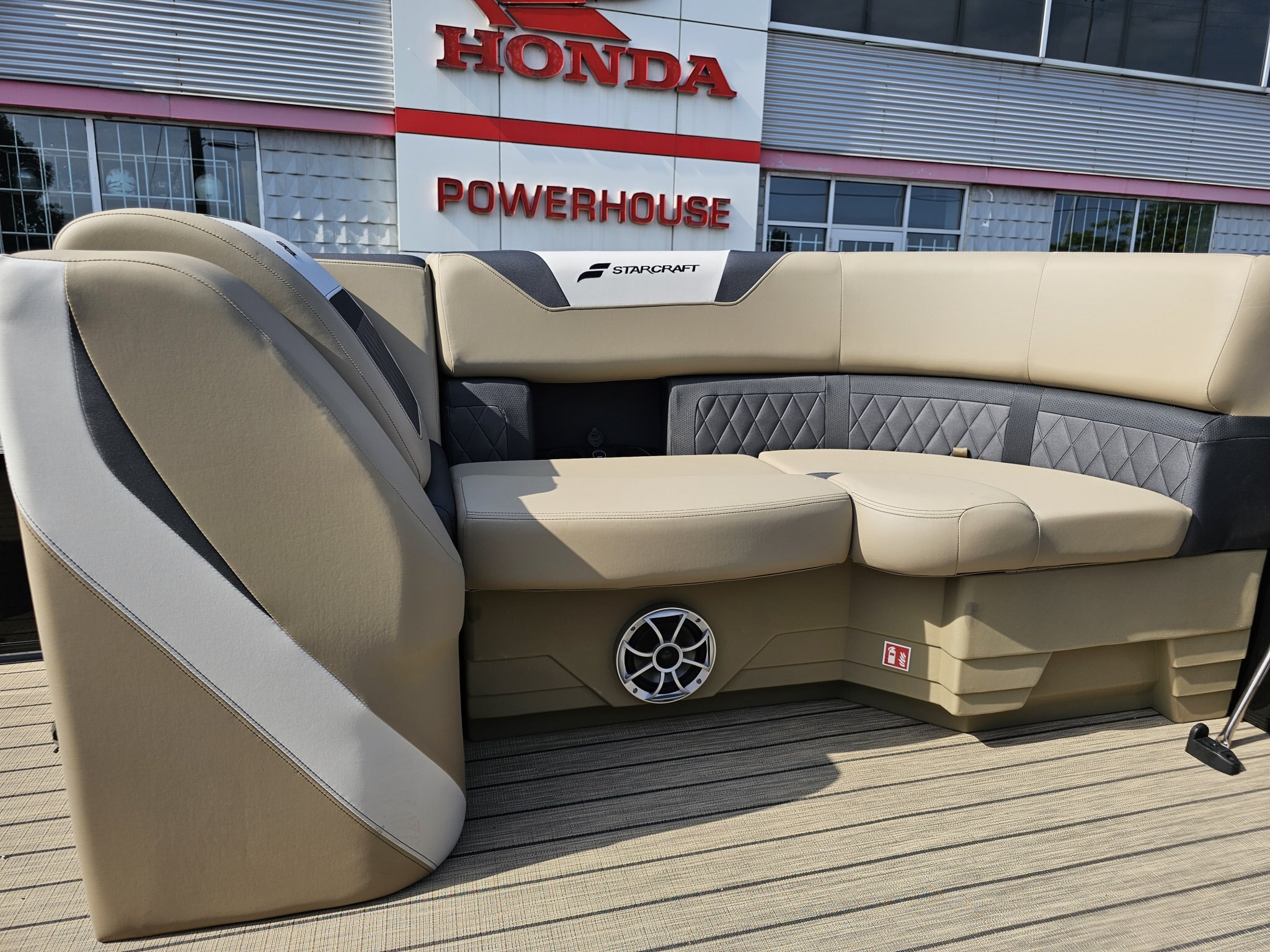 2026 Starcraft SLS 3 Q DH WITH 225HP HONDA