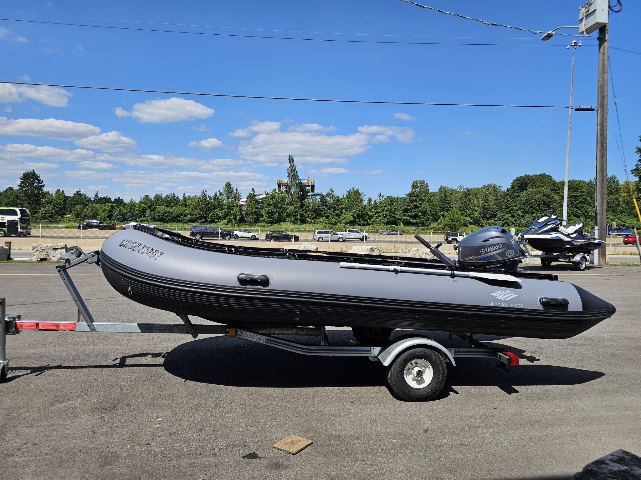2021 CROWNLINE 220 SS