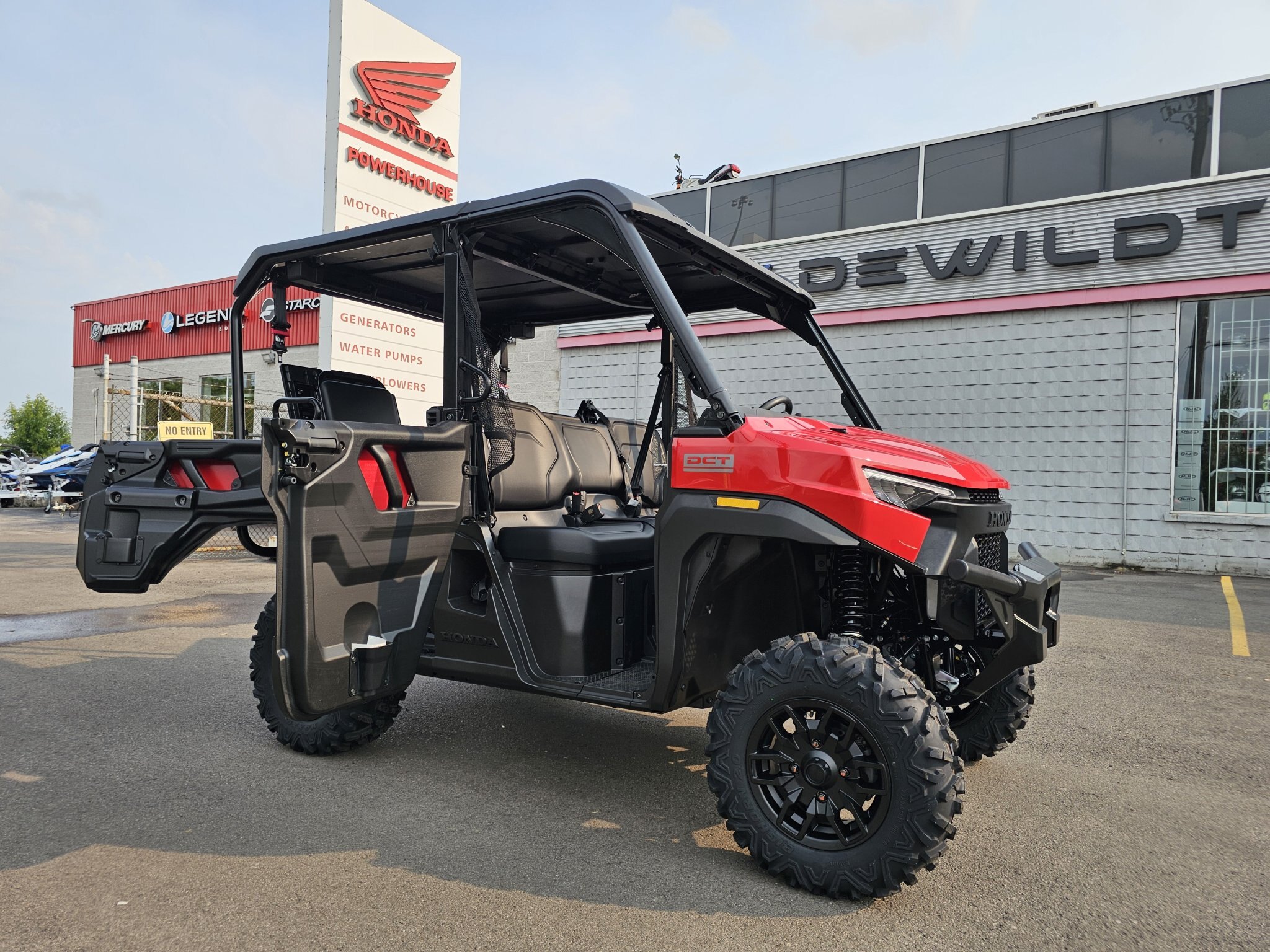 2026 Honda Pioneer 1000 5P DLX