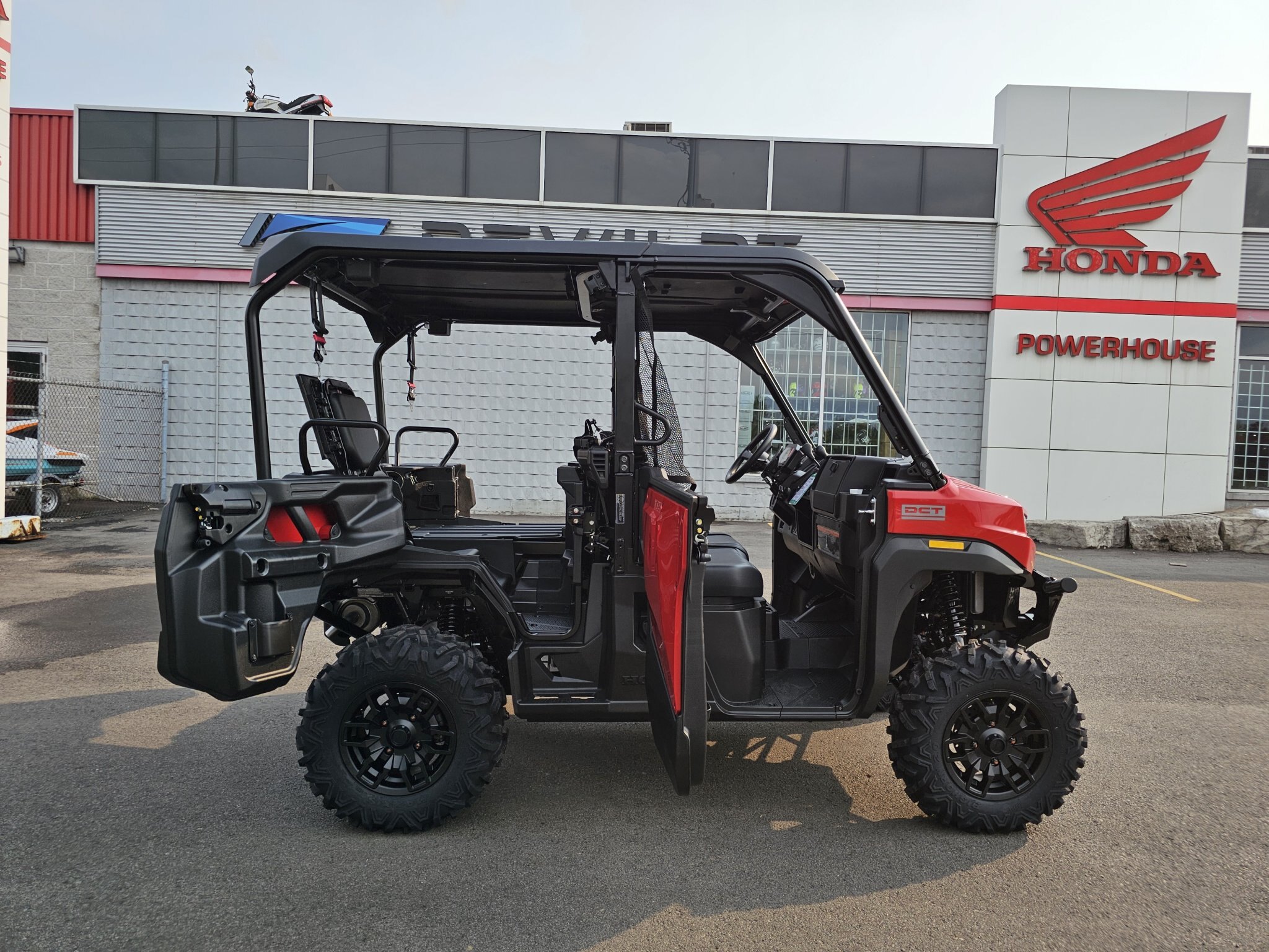 2026 Honda Pioneer 1000 5P DLX