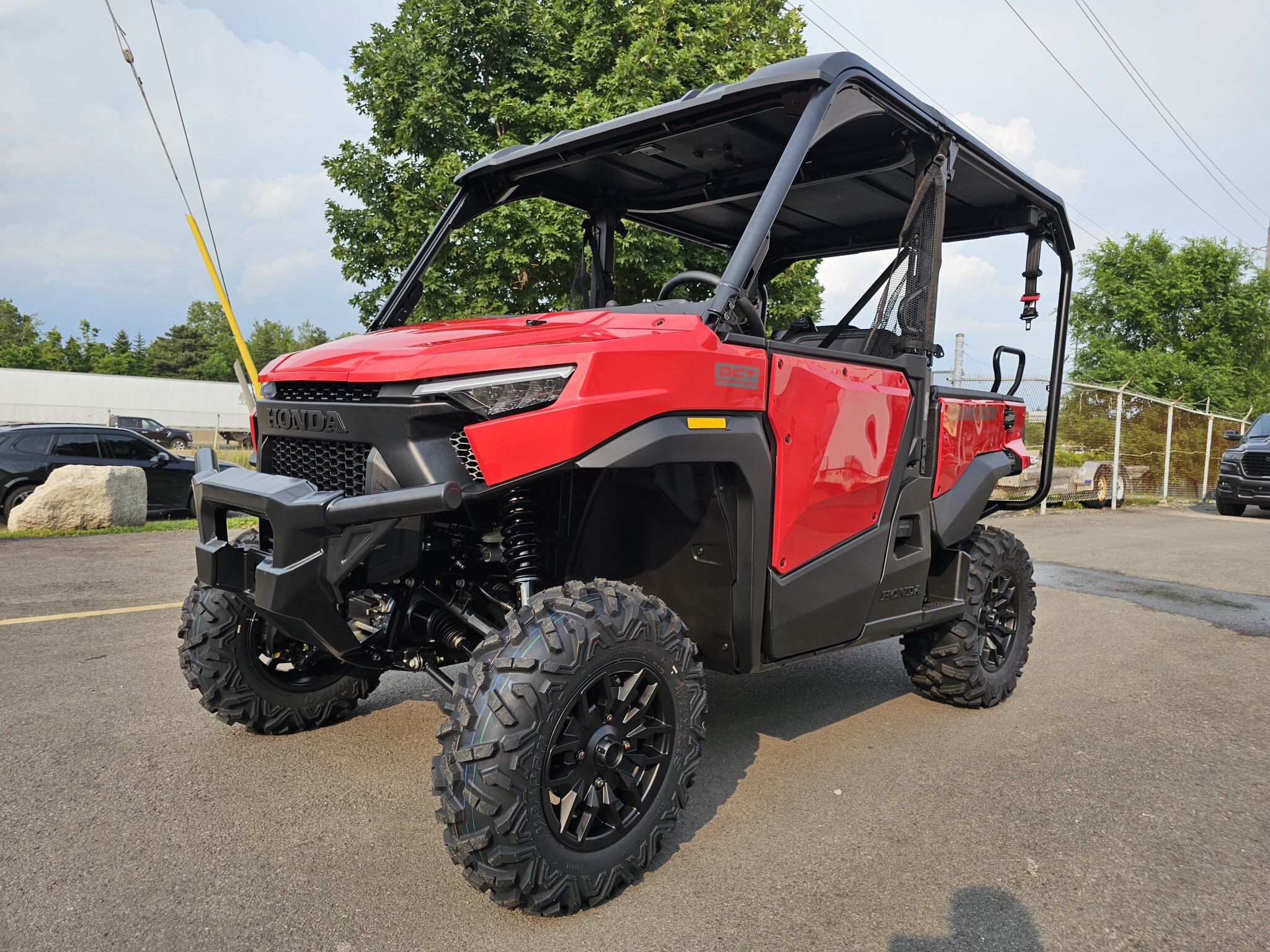 2026 Honda Pioneer 1000 5P DLX