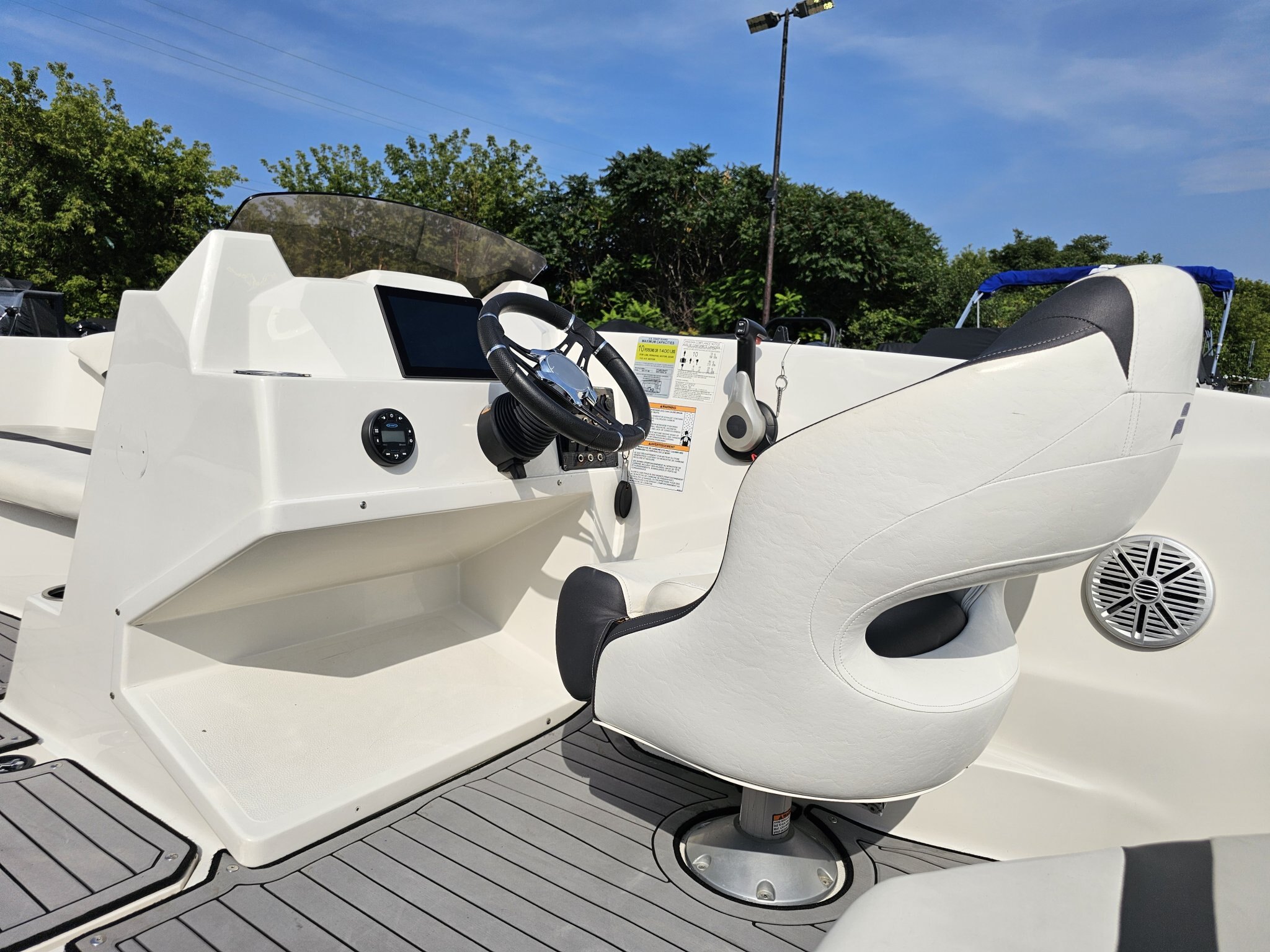 2023 Starcraft SVX 171 W/ 115 HP YAMAHA 518 HOURS