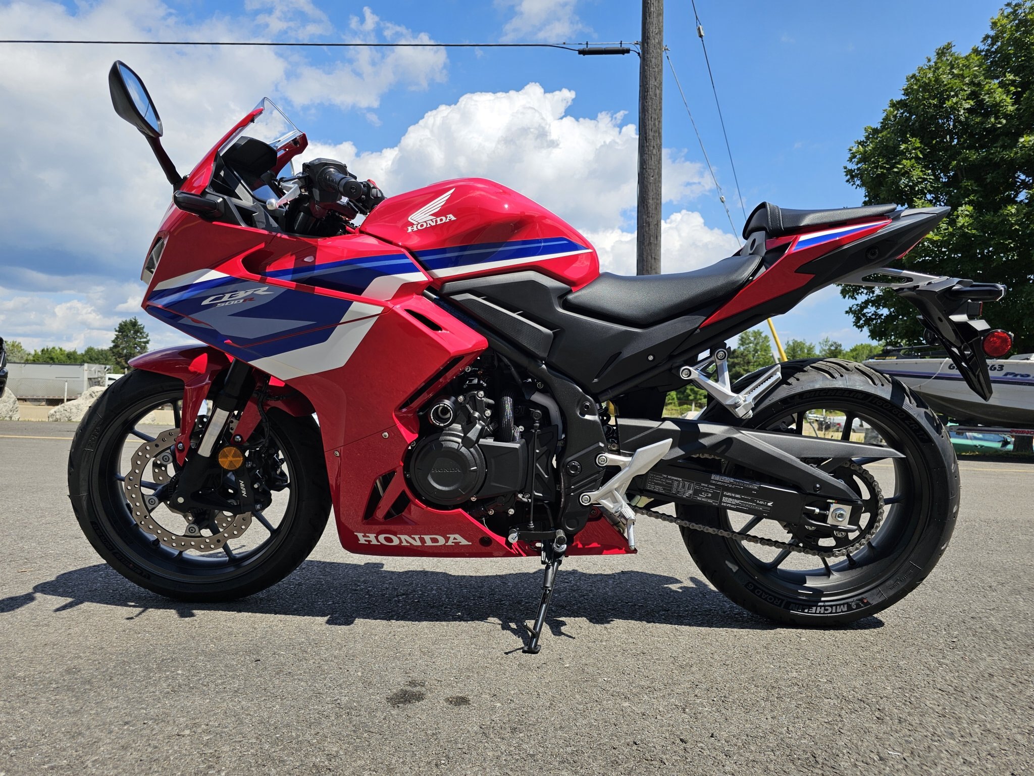 2025 Honda CBR500R ABS 710 KM