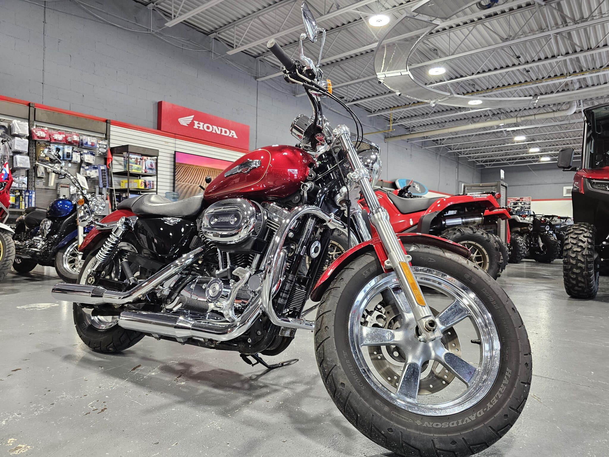 2012 HARLEY DAVIDSON SPORTSTER 1200 CUSTOM 18,293 KM