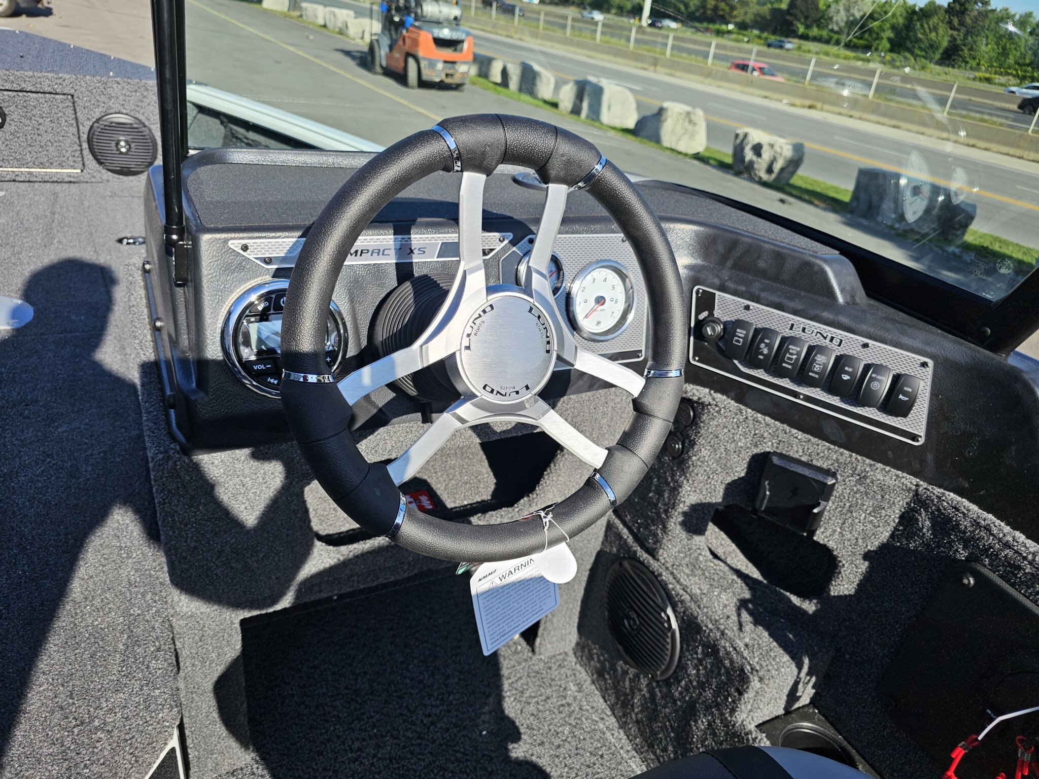 2027 Lund 1775 Impact XS Sport