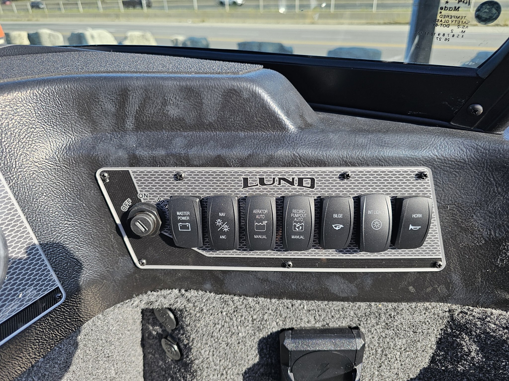 2027 Lund 1775 Impact XS Sport
