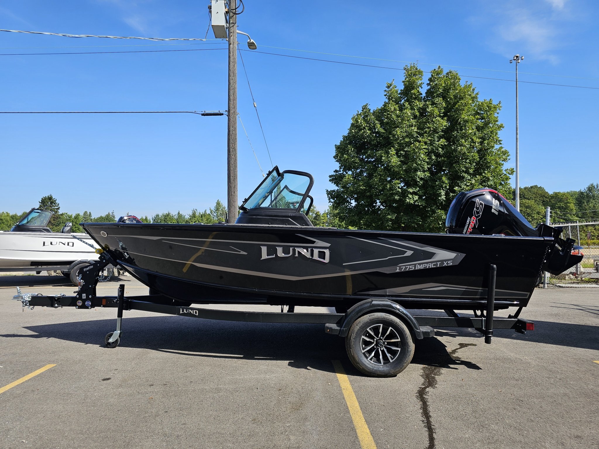2027 Lund 1775 Impact XS Sport W/ Mercury 115 EXPLT Pro XS