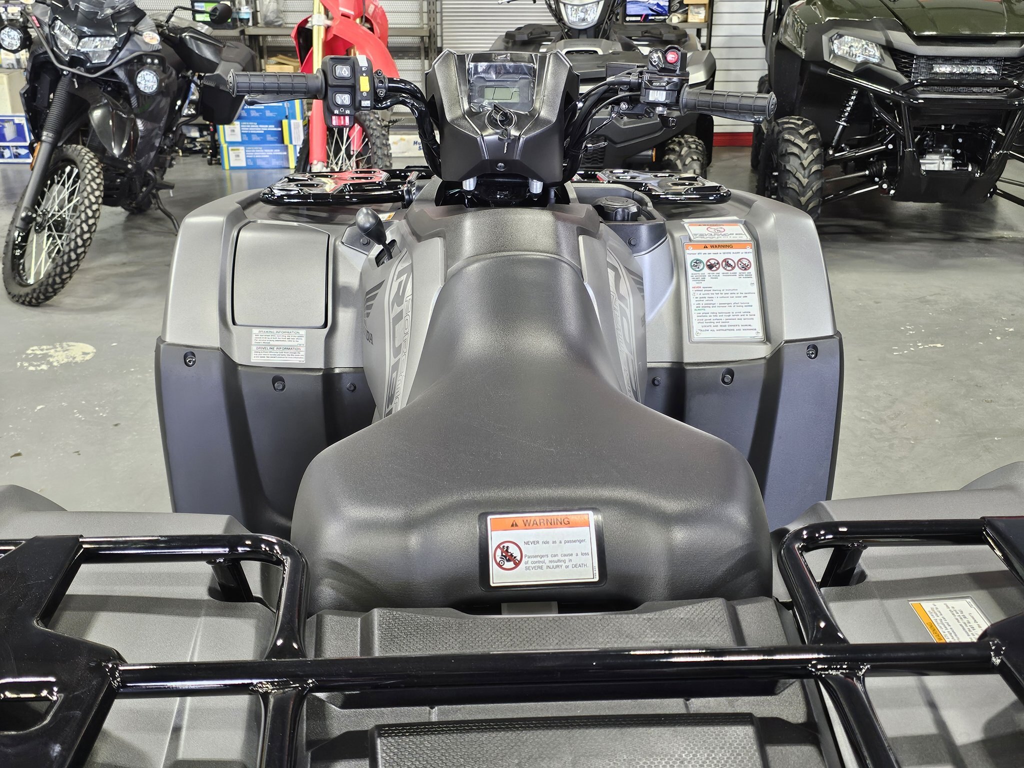 2026 Honda Pioneer 1000-5P DLX Standard