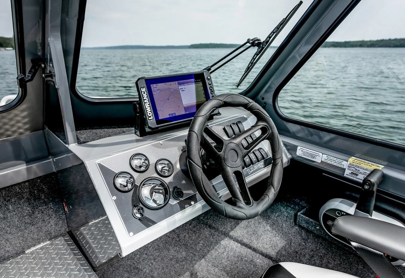 Lund 2070 PREDATOR SS