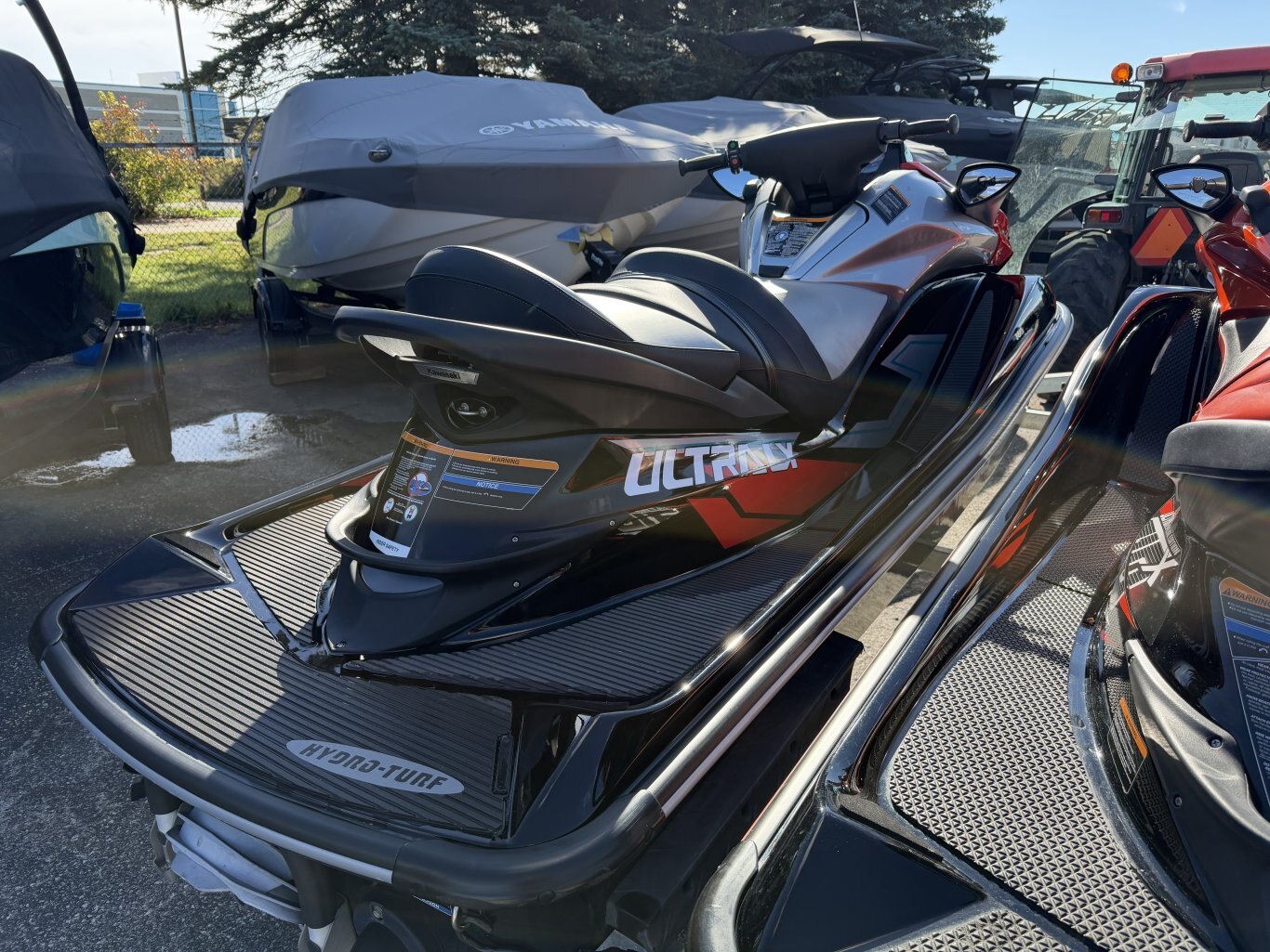 2022 KAWASAKI JETSKI ULTRA LX 160 W/32HRS & 2018 KAWASAKI JETSKI ULTRA 310X SPECIAL EDITON W/82 HRS & DOUBLE GALVANIZED TRAILER