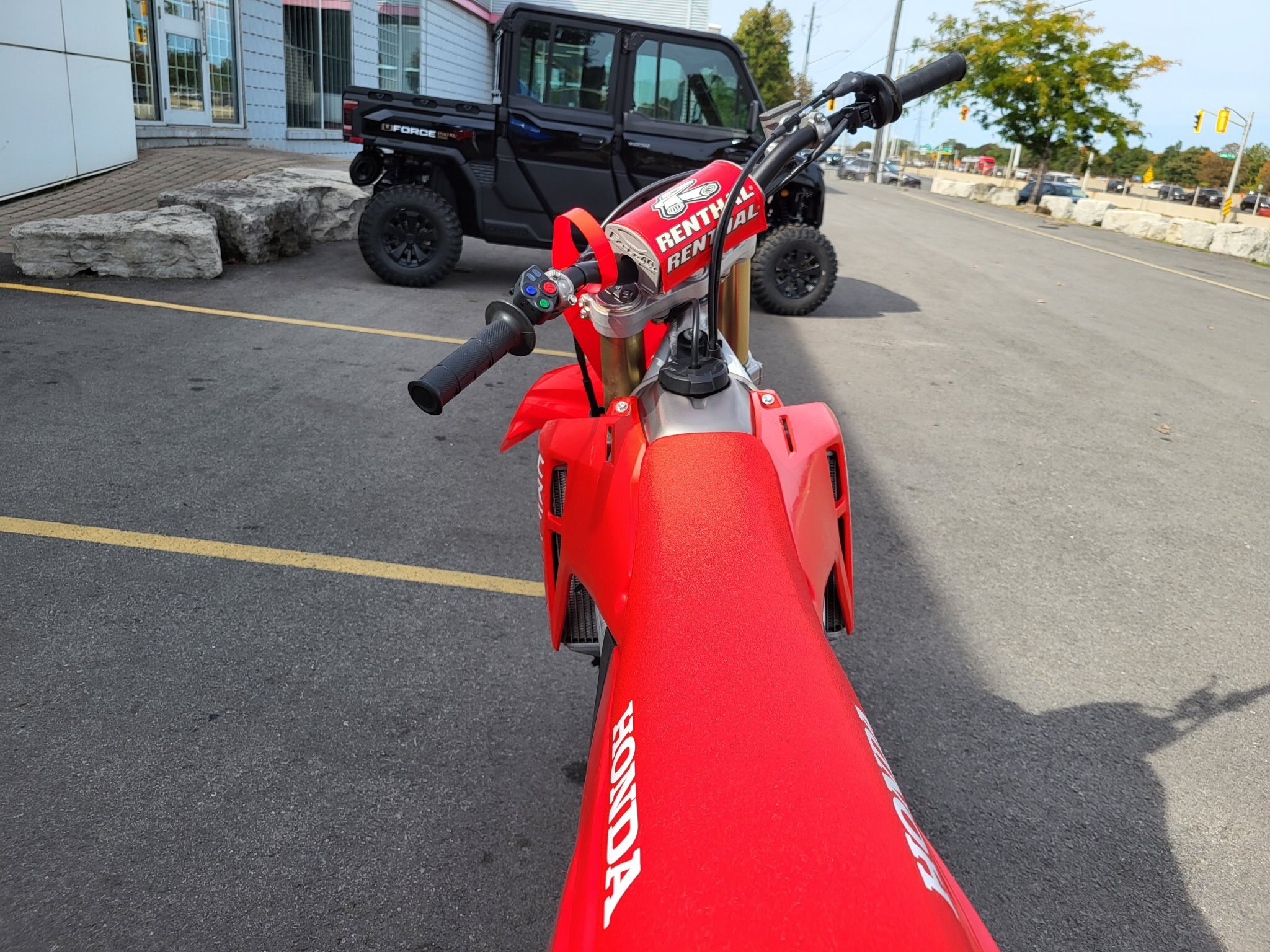 68377718 4