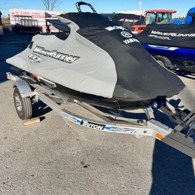 2017 YAMAHA VXR 1.8 HO W/ TRITON TRAILER & COVER ONLY 55 HRS!