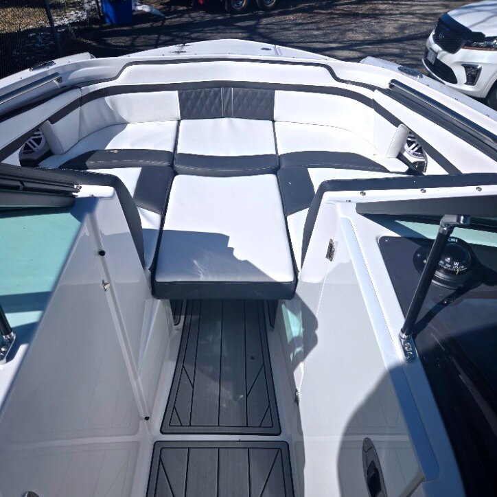 2025 MONTEREY M4 BOAT SHOW PRICES NOW!