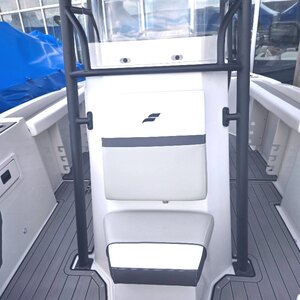 2025 STARCRAFT SVX 211 OB CC W/150HP YAMAHA AND CUSTOM MATCHED TRAILMASTER TRAILER