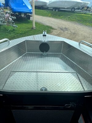2025 CRESTLINER COMMANDER ELITE W/ 150HP OUTBOARD