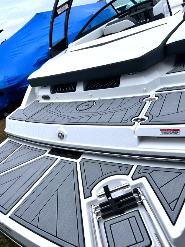 2025 MONTEREY M20 BOAT SHOW PRICES NOW!