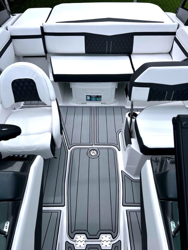 2025 MONTEREY M20 BOAT SHOW PRICES NOW!