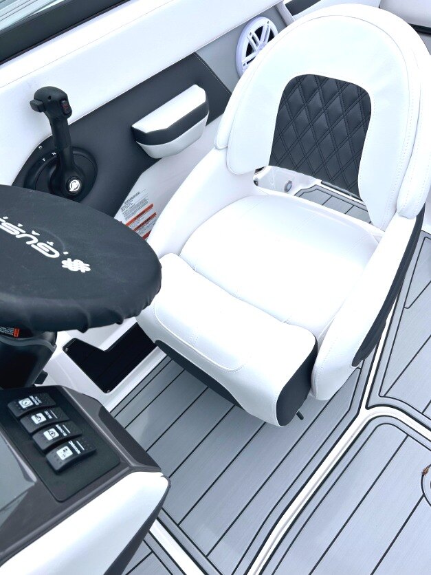 2025 MONTEREY M20 BOAT SHOW PRICES NOW!