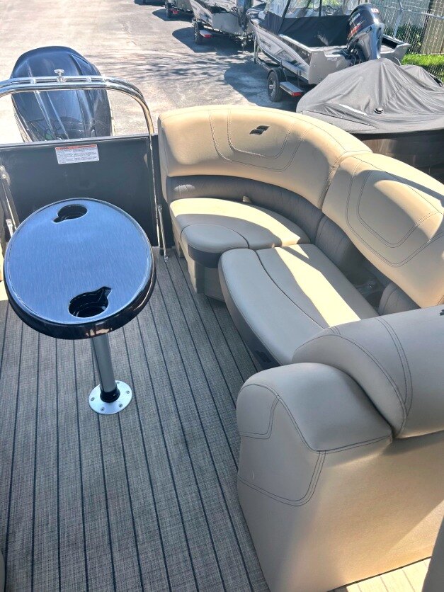 2023 Starcraft SLS 3 W/250HP YAMAHA BOAT SHOW PRICES NOW!