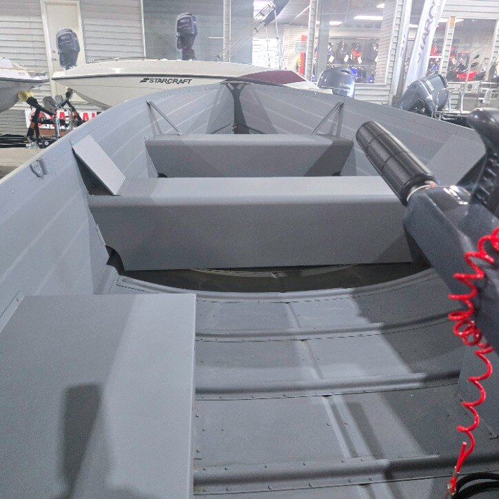 STARCRAFT FISHING PACKAGE W/25 HP YAMAHA OUTBOARD, TRAILER AND FUEL TANK. BOAT SHOW PRICES NOW!