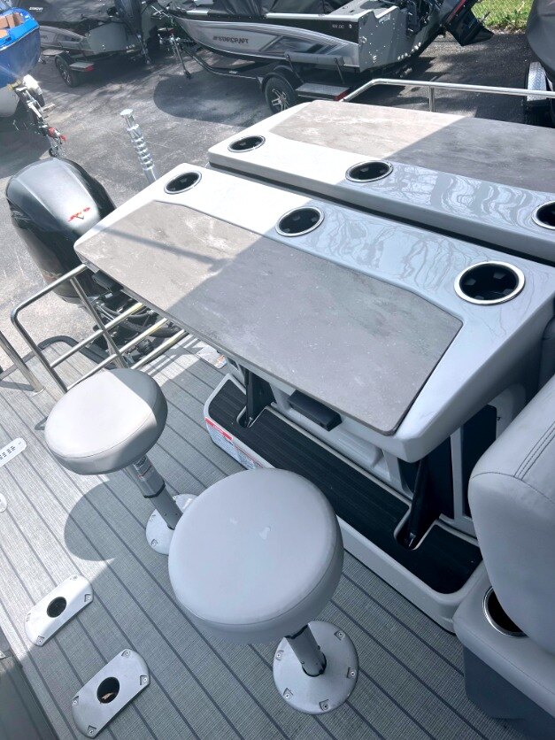 2023 STARCRAFT CX 23 DL BAR BUILT IN BAR, W/175HP YAMAHA BOAT SHOW PRICES NOW!