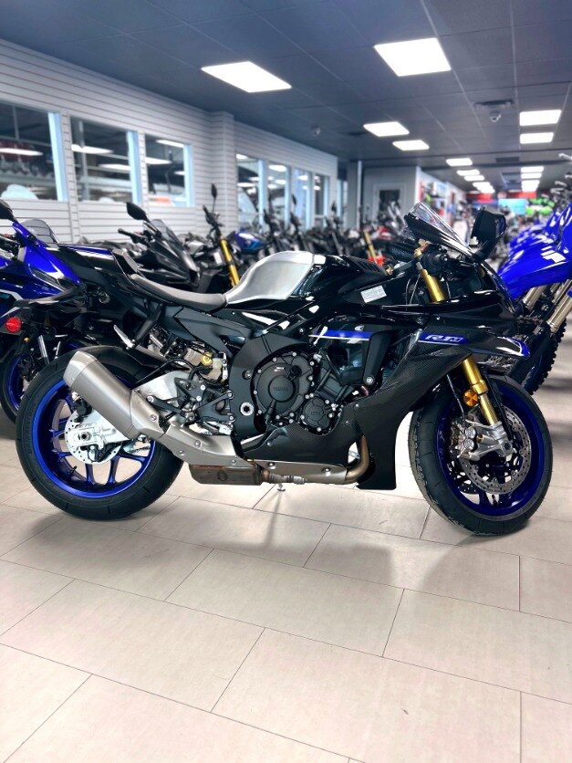 2025 YAMAHA YZF R1M YEAR END SALES EVENT!
