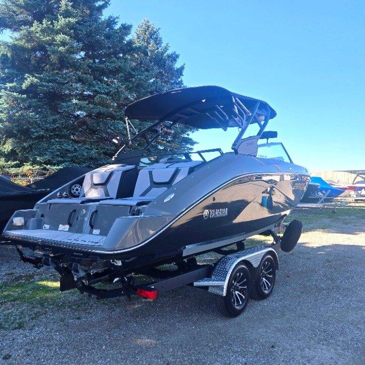 2025 YAMAHA 222XD DEMO ONLY 11 HRS!