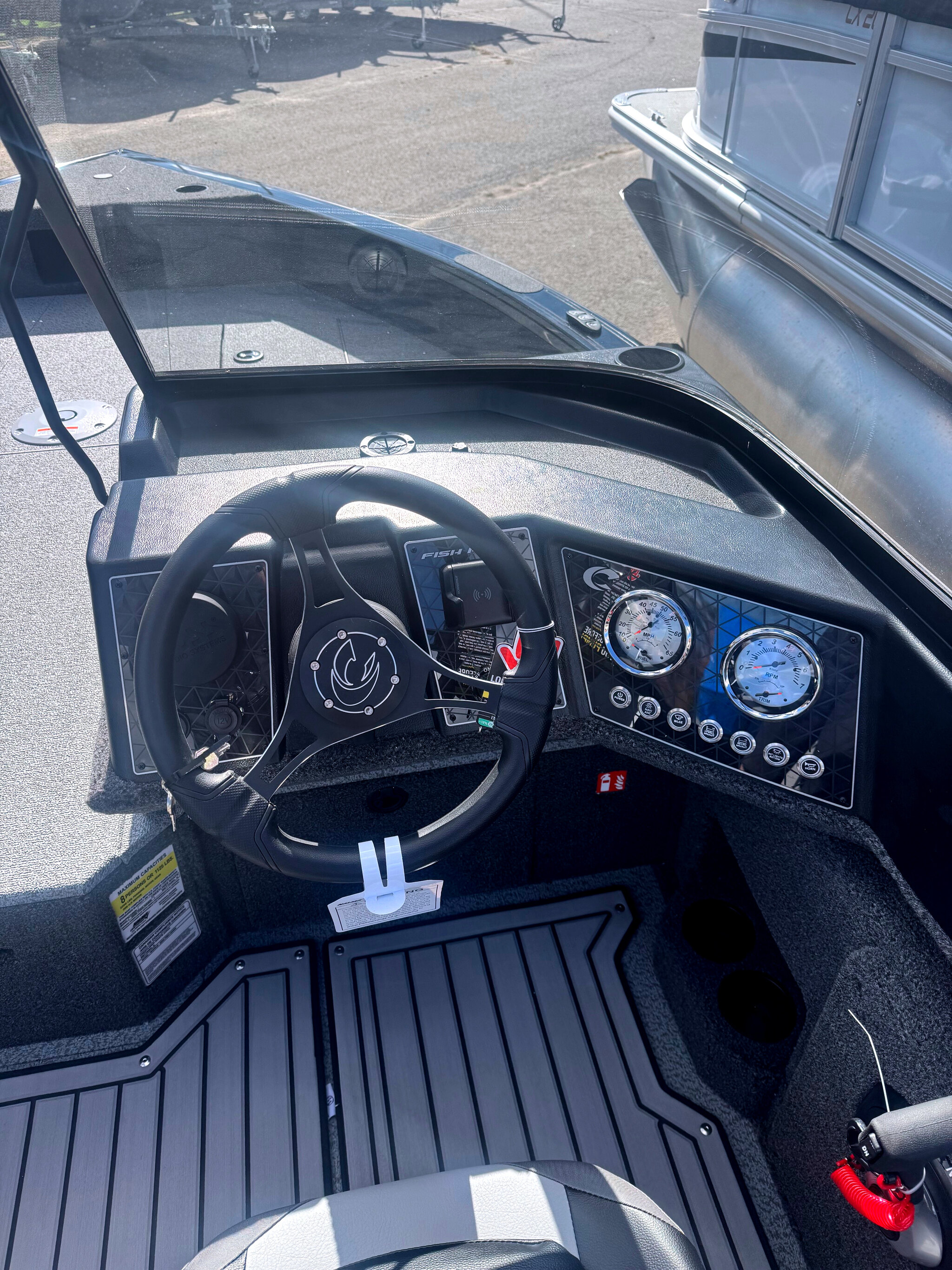 2026 CRESTLINER FISH HAWK W/T WITH 250HP PRO XS & 15HP KICKER