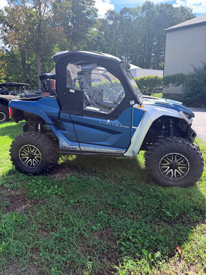 2026 YAMAHA RMAX2 1000 LIMITED W/FRONT FOLDING WINDSHIELD, SOFT SIDE AND REAR WINDOWS $500 ACCESSORY CREDIT & FINANCE FOR 0%!