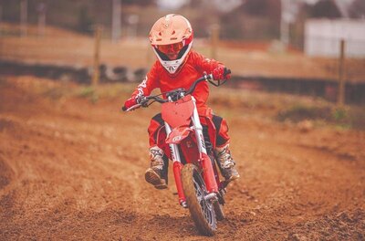 2022 GasGas MC-E 5 Review