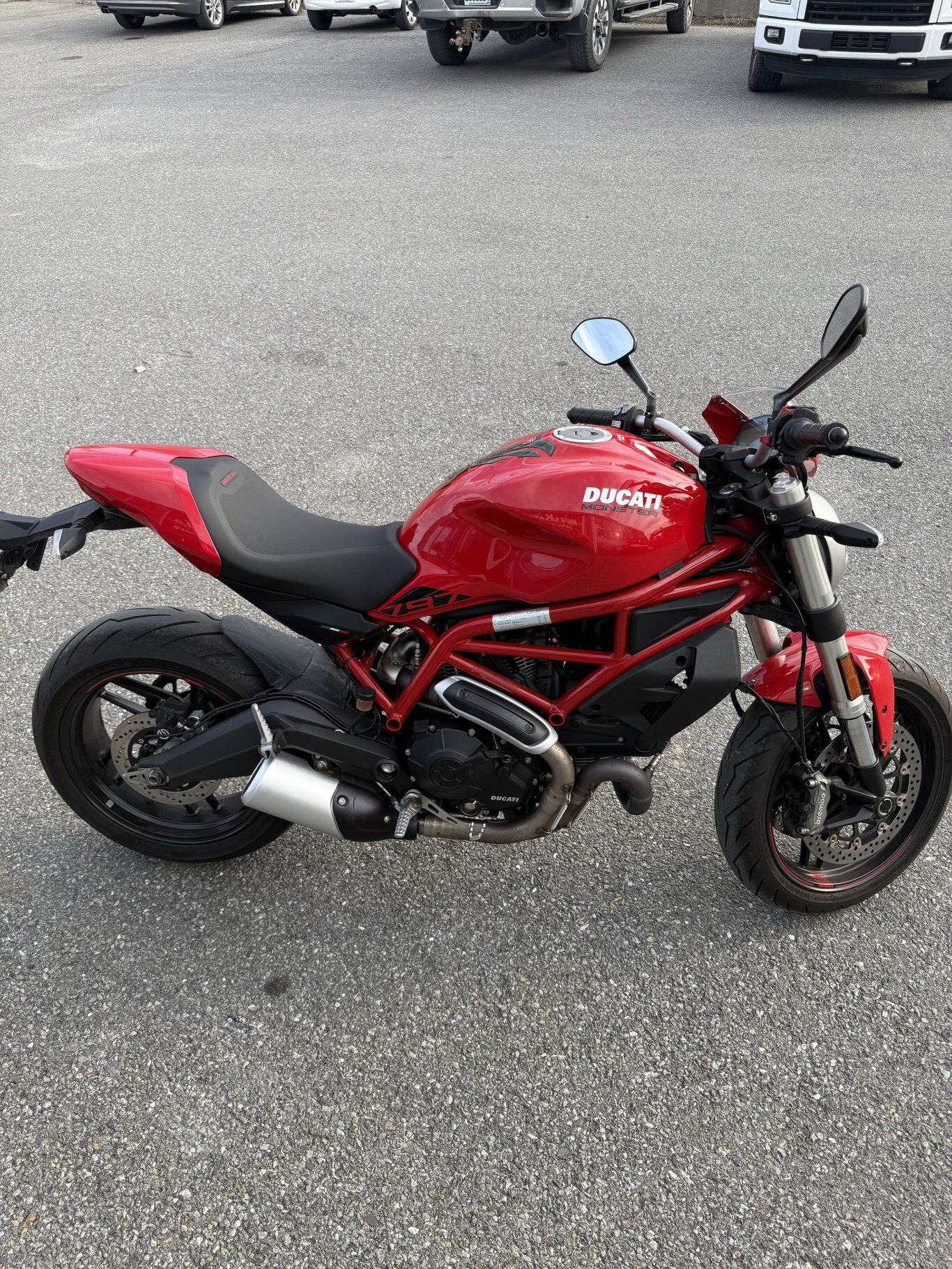Ducati monster 797