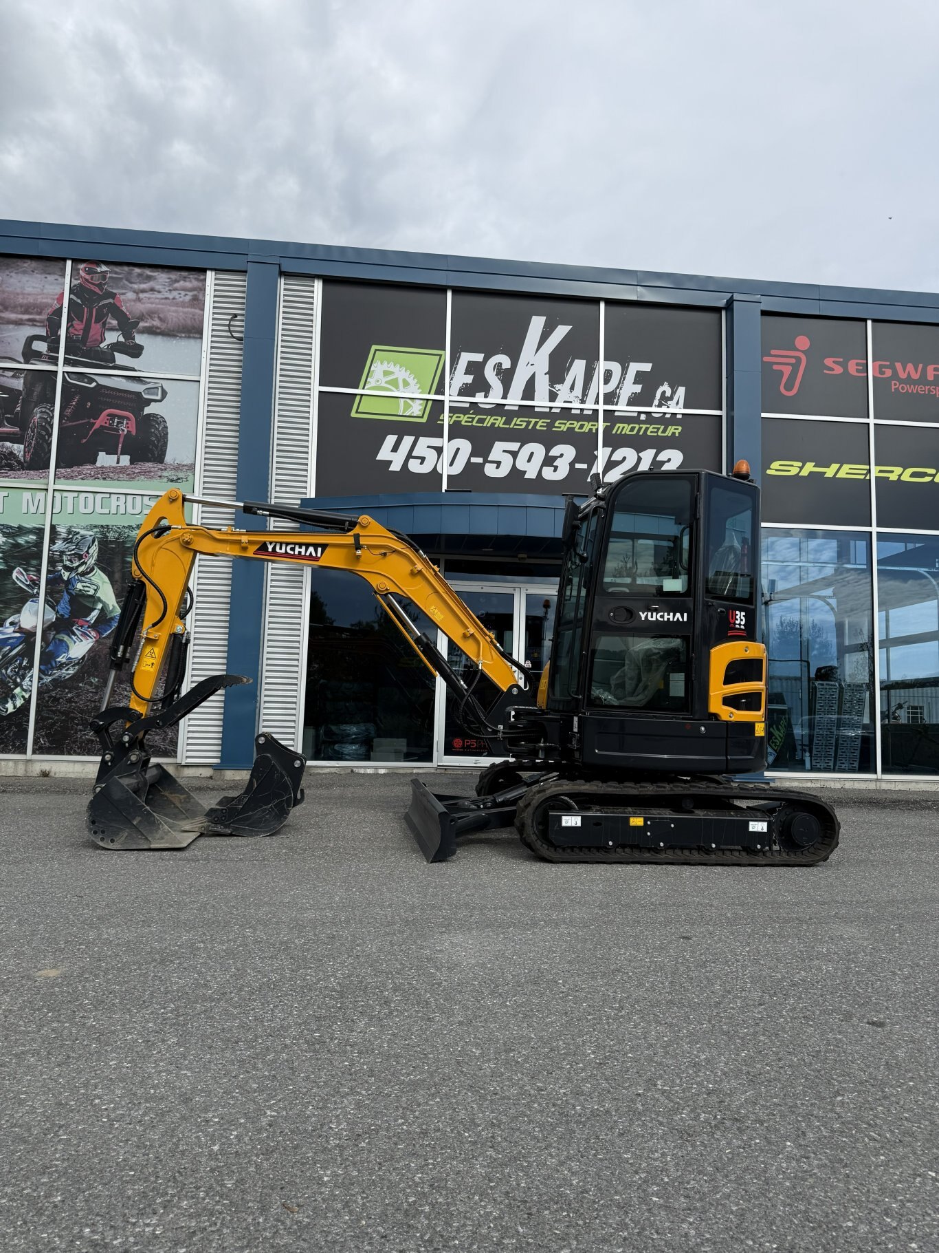 Pelle mécanique 3.5 tonne Yuchai U35 Démo