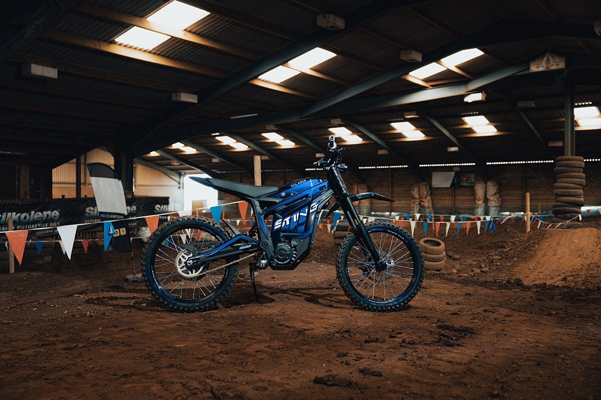 2026 TALARIA STING R MX4