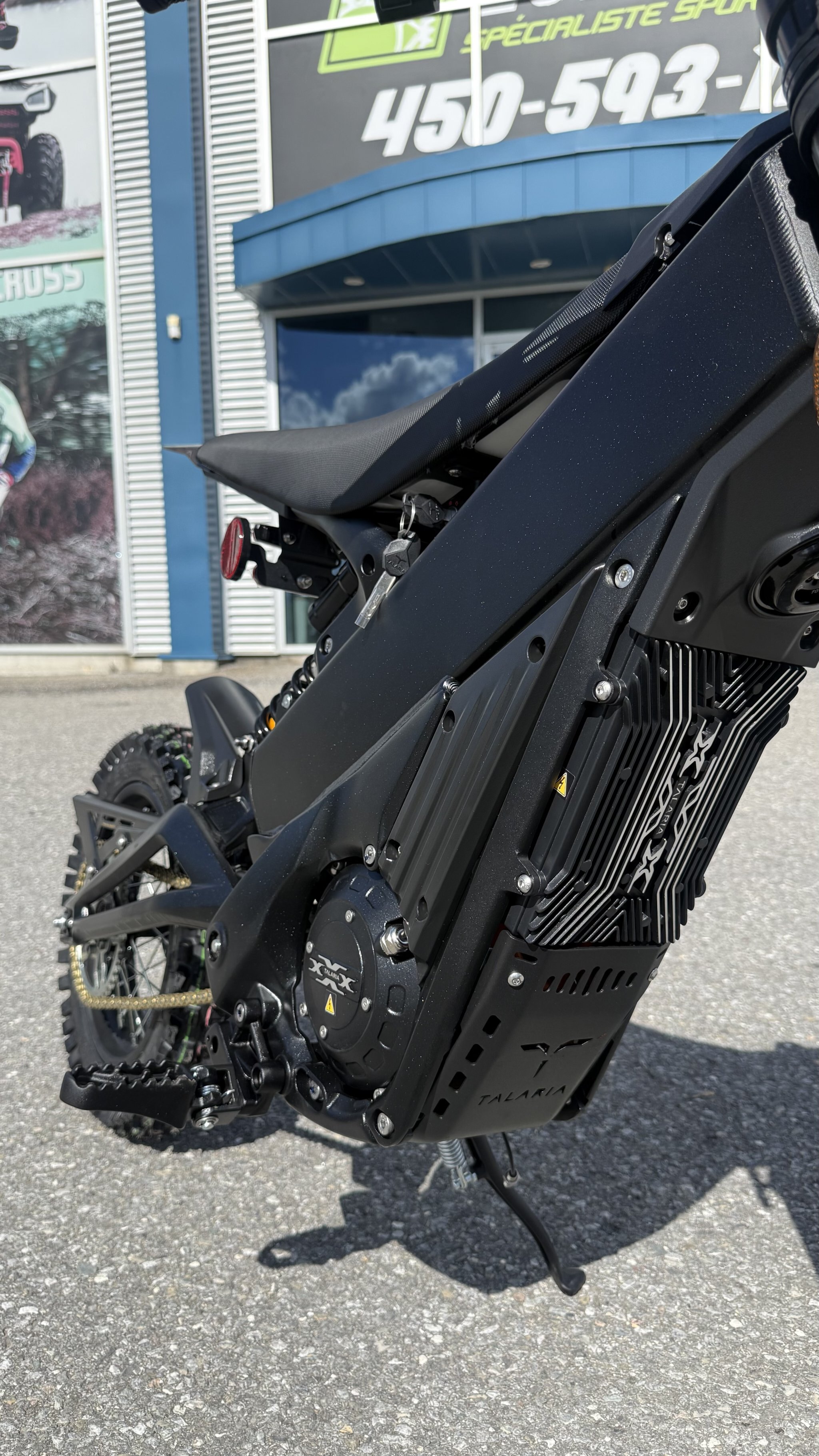Moto tout-terrain électrique Talaria X3 Mini Lite, noire