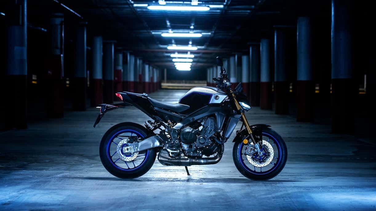 2026 Yamaha MT 09 SP Métal liquide/Noir corbeau