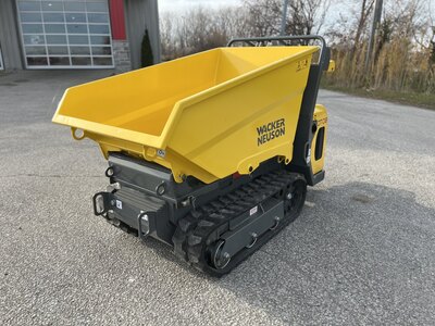 SW20 SKID STEER LOADER WITH FREE TRAILER